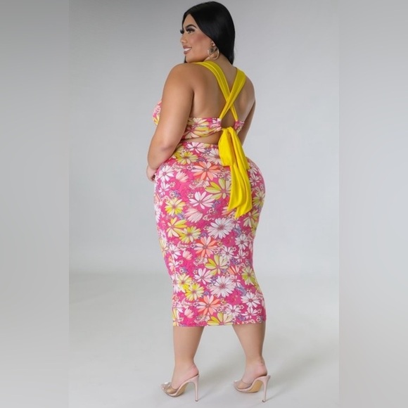 Plus Size Pink Floral Cut Out Self Tie Back Closure Midi Dress - Picture 1 of 13